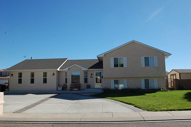 1st image of 64 Thames Dr
