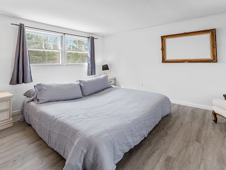 35 Lynn Ave — Photo 20