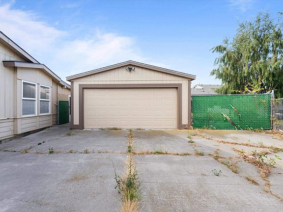 3rd image of 4621 W Imnaha Ave