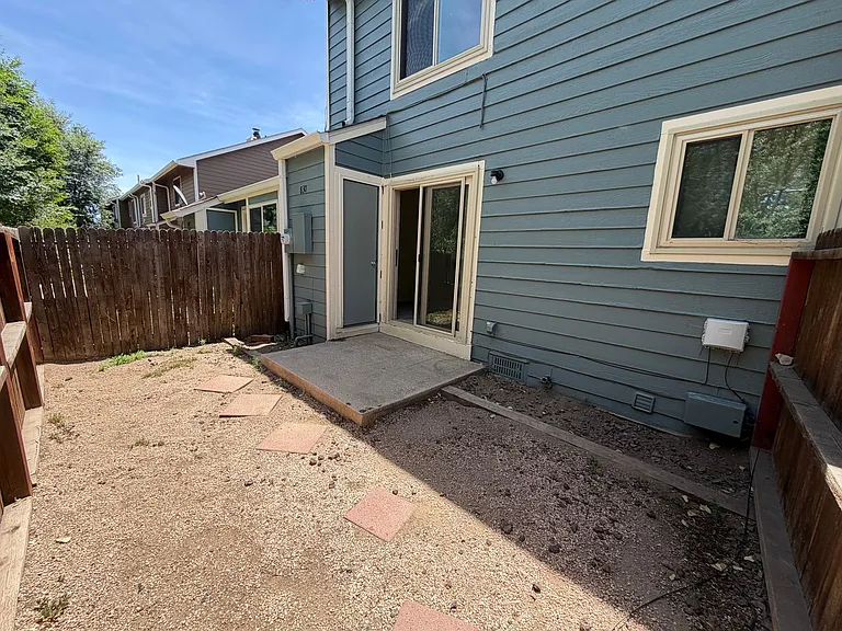 830 London Green Way — Photo 10