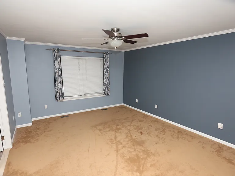 102 Whistling Swan Ln — Photo 13