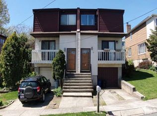 20 Schubert St, Staten Island, NY 10305