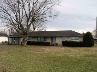 526 Arrowhead Dr, Seymour, IN 47274
