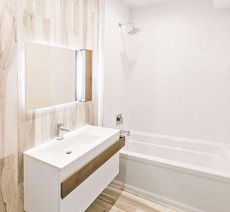 4th image of 50 Murray St APT 1809