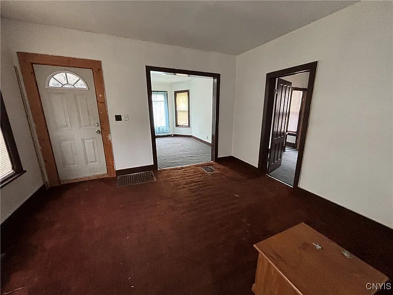 304 Hartson St — Photo 10