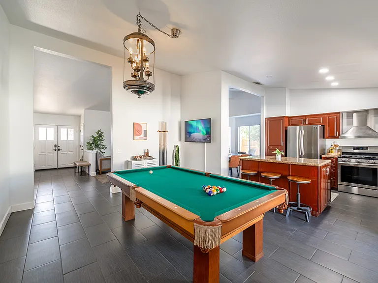 Calico Cir — Photo 8