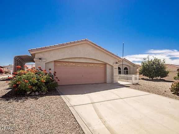 3rd image of 2560 Palo Verde Blvd N