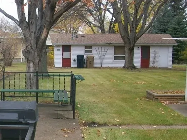 179 8th St NE, Watertown, SD 57201