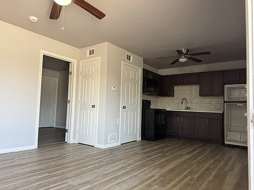 2810 Cedar Cir #3 Photo 1