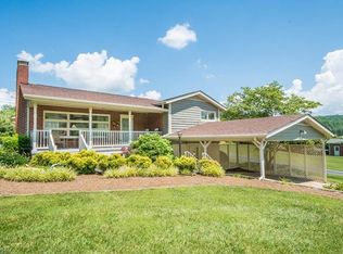 112 Sims Cir, WAYNESVILLE, NC 28786