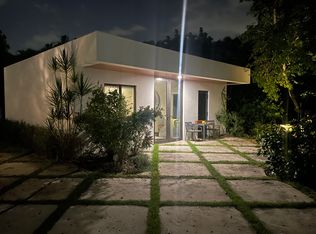 14221 Luray Rd, Southwest Ranches, FL 33330