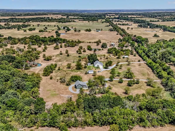 1530 County Road 3925, Wolfe City, TX 75449