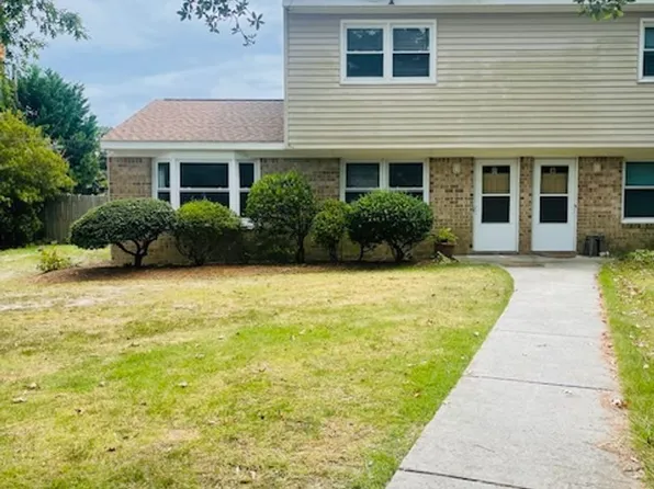 220 80th St #A, Virginia Beach, VA 23451