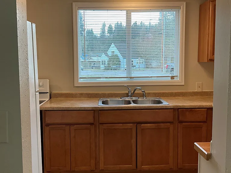 123 W Birch St — Photo 12