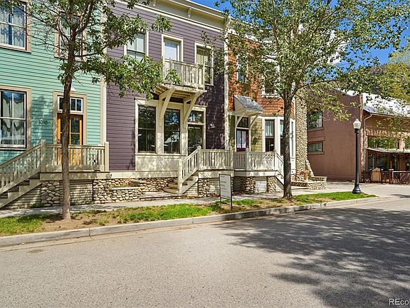 3rd image of 1012 River Park Road
