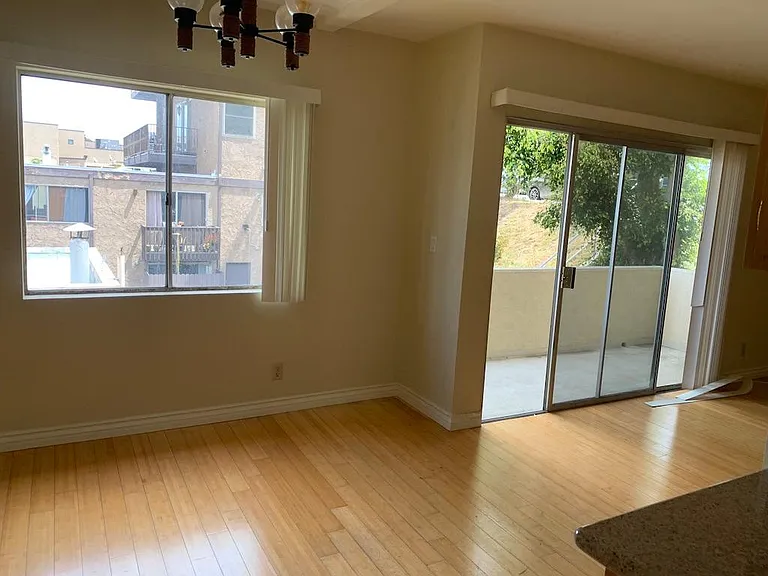 342 Culver Blvd #4 — Photo 3
