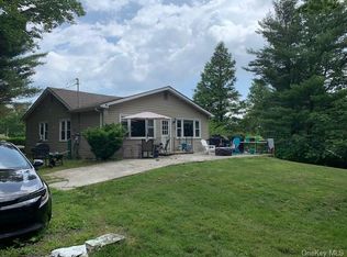 35 Highview Ter, Bloomingburg, NY 12721