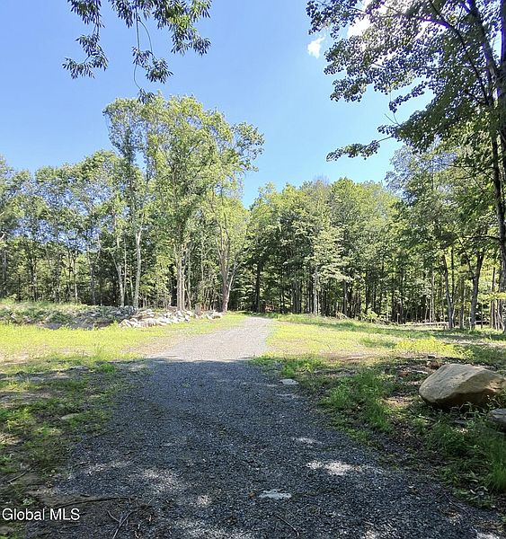 4th image of L 5 Fox Hill Road