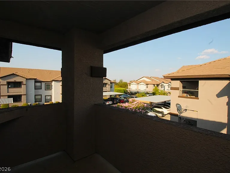 45 Maleena Mesa St #621 — Photo 14