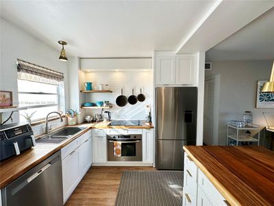 7850 Byron Ave APT 307, Miami Beach, FL, 33141