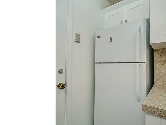 5th image of 2261 NE 67th St APT 1807