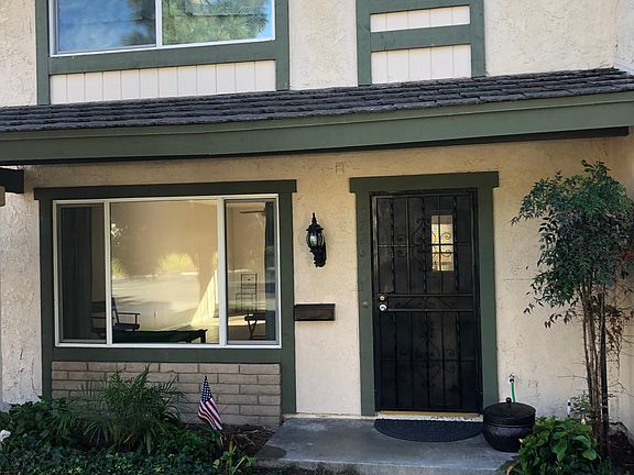 New front yard plants