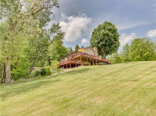 1528 Cathair Dr NW, Bolivar, OH 44612