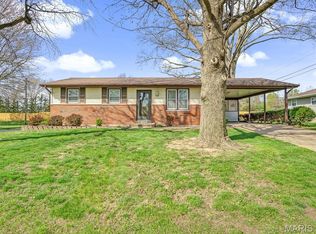 627 Mark Dr, Waterloo, IL
