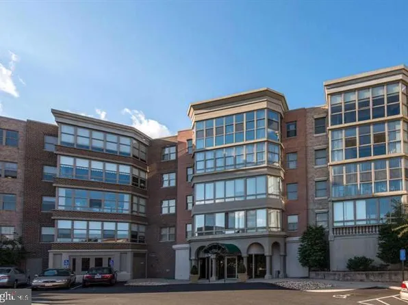 19350 Magnolia Grove Sq Unit 201, Leesburg, VA 20176