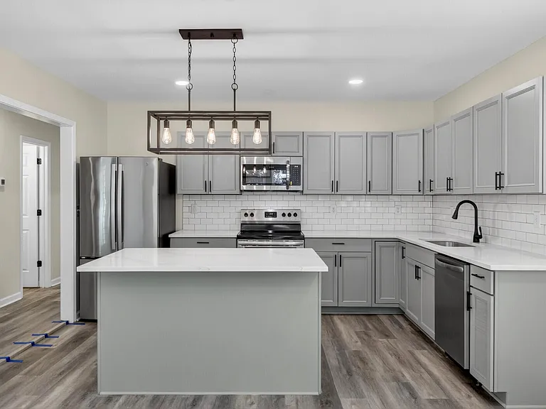 2116 Commander Rd — Photo 10