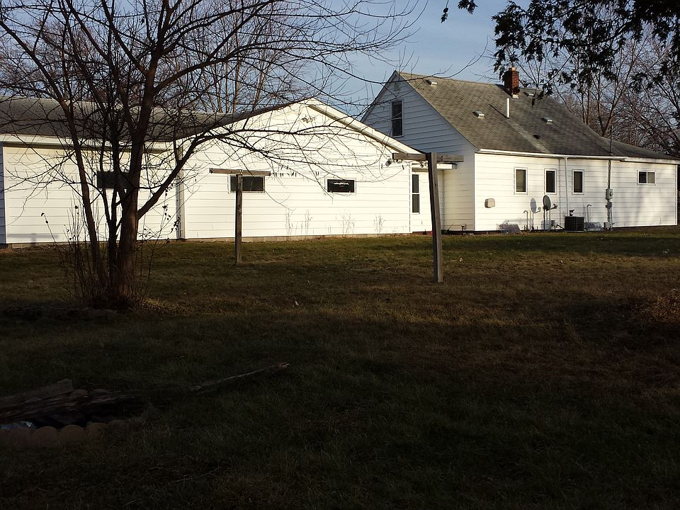 2nd image of 4638 138th St