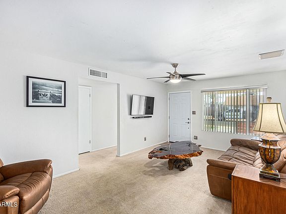 4th image of 2124 W OBISPO Avenue