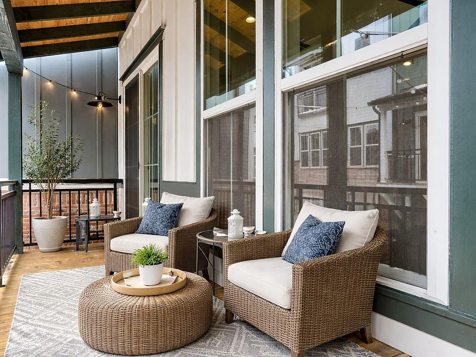 1st image of 3809 Valley View Rd #13