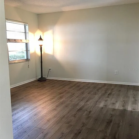 305 S Westland Ave #B — Photo 4