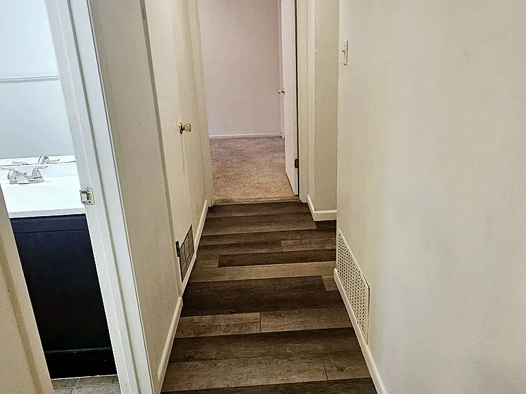 203 E 14th Ave — Photo 13