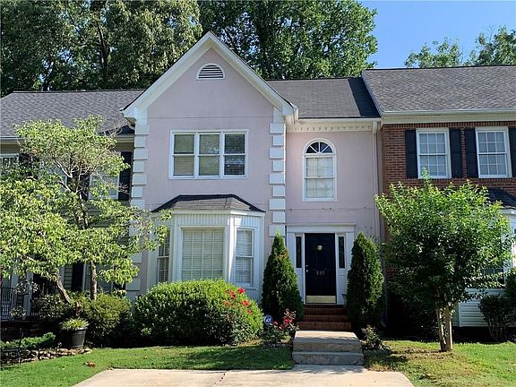 2nd image of 539 Salem Woods Dr SE