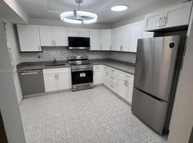120 SW 96th Ter, Fort Lauderdale, FL