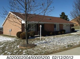 1835 Primrose Ln, Fairborn, OH 45324