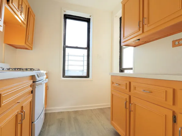 8105 Fourth Avenue image 4 of 10