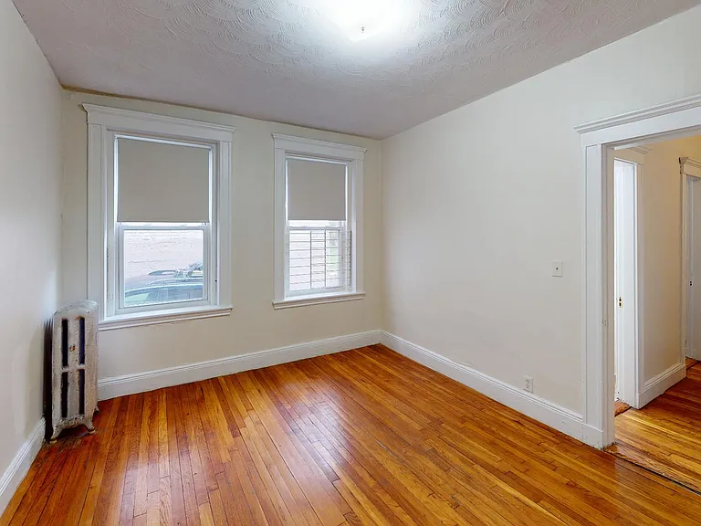 25 Walbridge St #4 — Photo 4