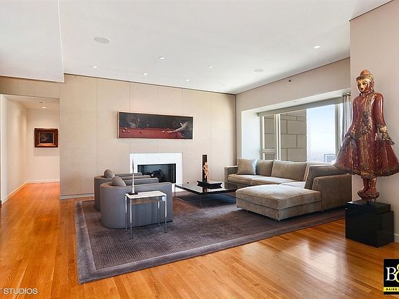 4th image of 800 N Michigan Ave APT 4903