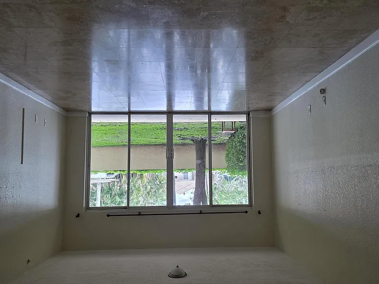 1610 Presidential Way #105 — Photo 3