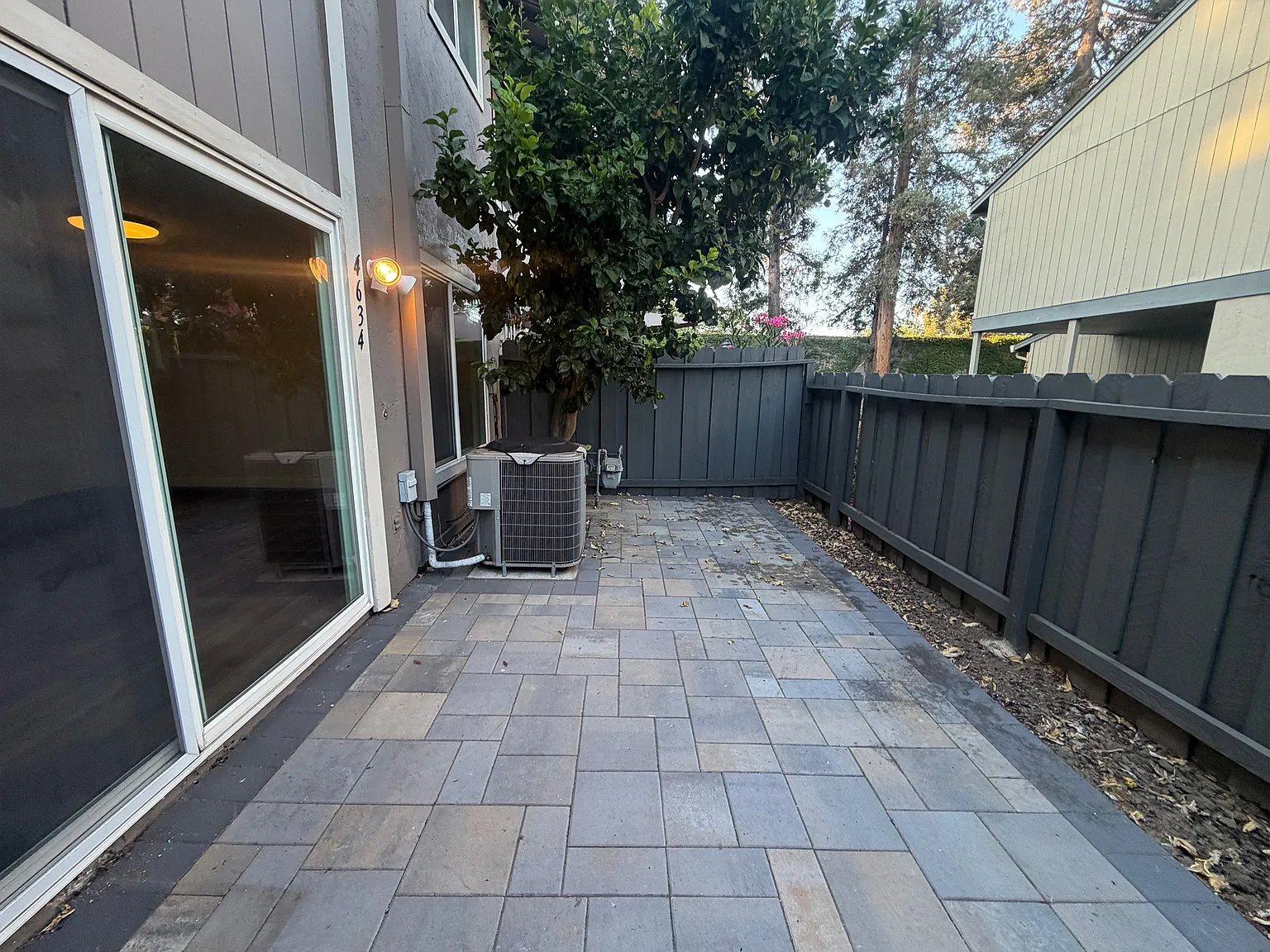 3 bed, 1.5 bath, 1306 sqft, $3,975 — Photo 4