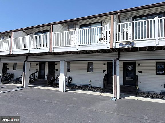 2nd image of 616 Salt Spray Rd Unit 6