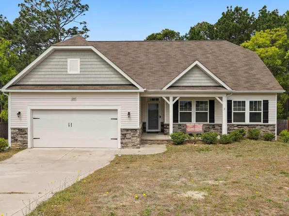 1240 Whitney Drive, Aberdeen, NC 28315