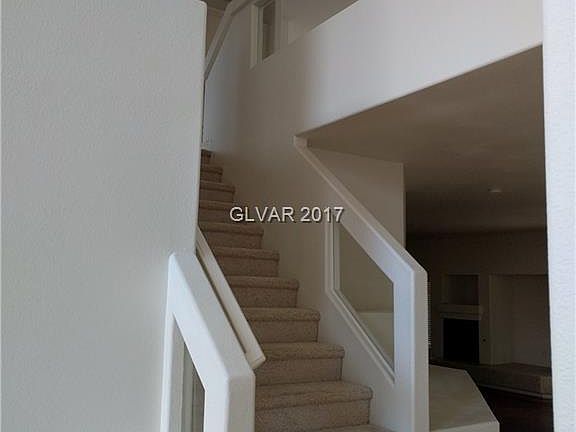 5th image of 6671 Shadow Cove Ave