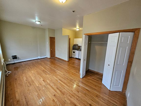 2nd image of 9 Liberty St APT 6