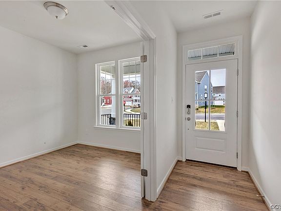 2nd image of 10710 Skippers St
