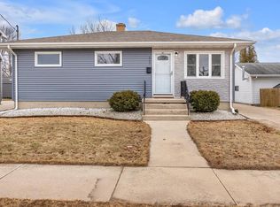 2031 24th St, Two Rivers, WI 54241