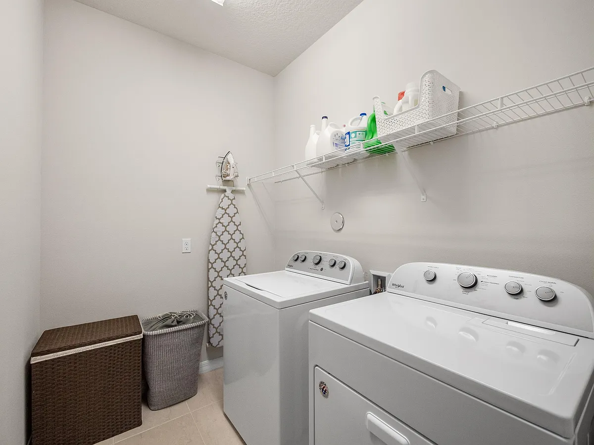 Building Photo - 4802 San Fratello Cir #1